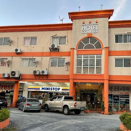 Crib 252 Subic Bay Aparthotel Buitenkant foto
